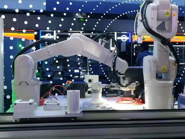 5G+AR賦能自動數(shù)控切割設(shè)備 開啟工業(yè)制造新篇章